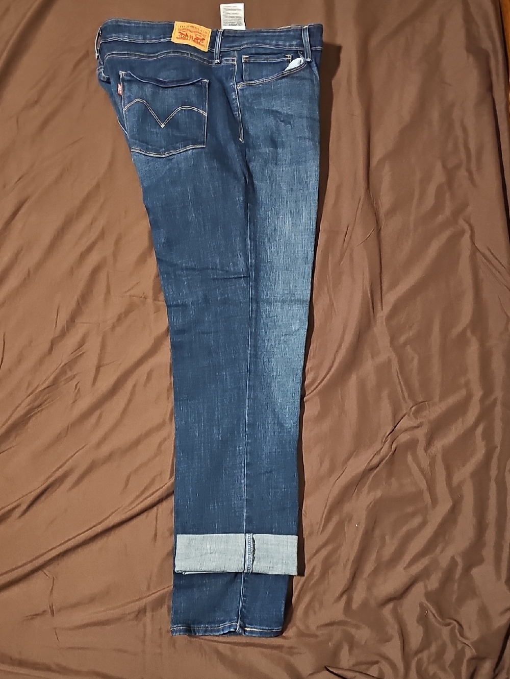 Levi's Women's Blue Skinny Jeans with Cuffed Hem